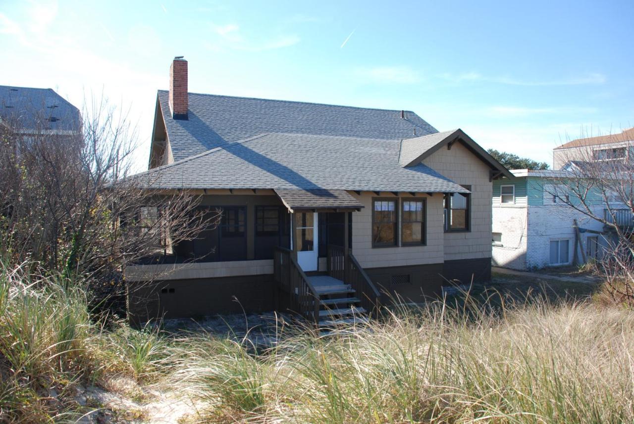 Rustic Rooftop Delight - Bay Front Apts Norfolk Exterior photo